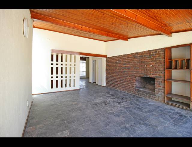 4 BEDROOM HOUSE FOR SALE IN DE WETSHOF